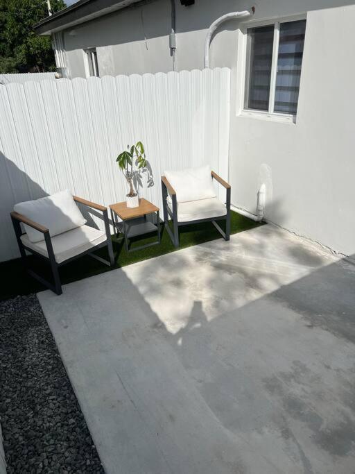 Stunning Deluxe Studio Hialeah Exterior photo